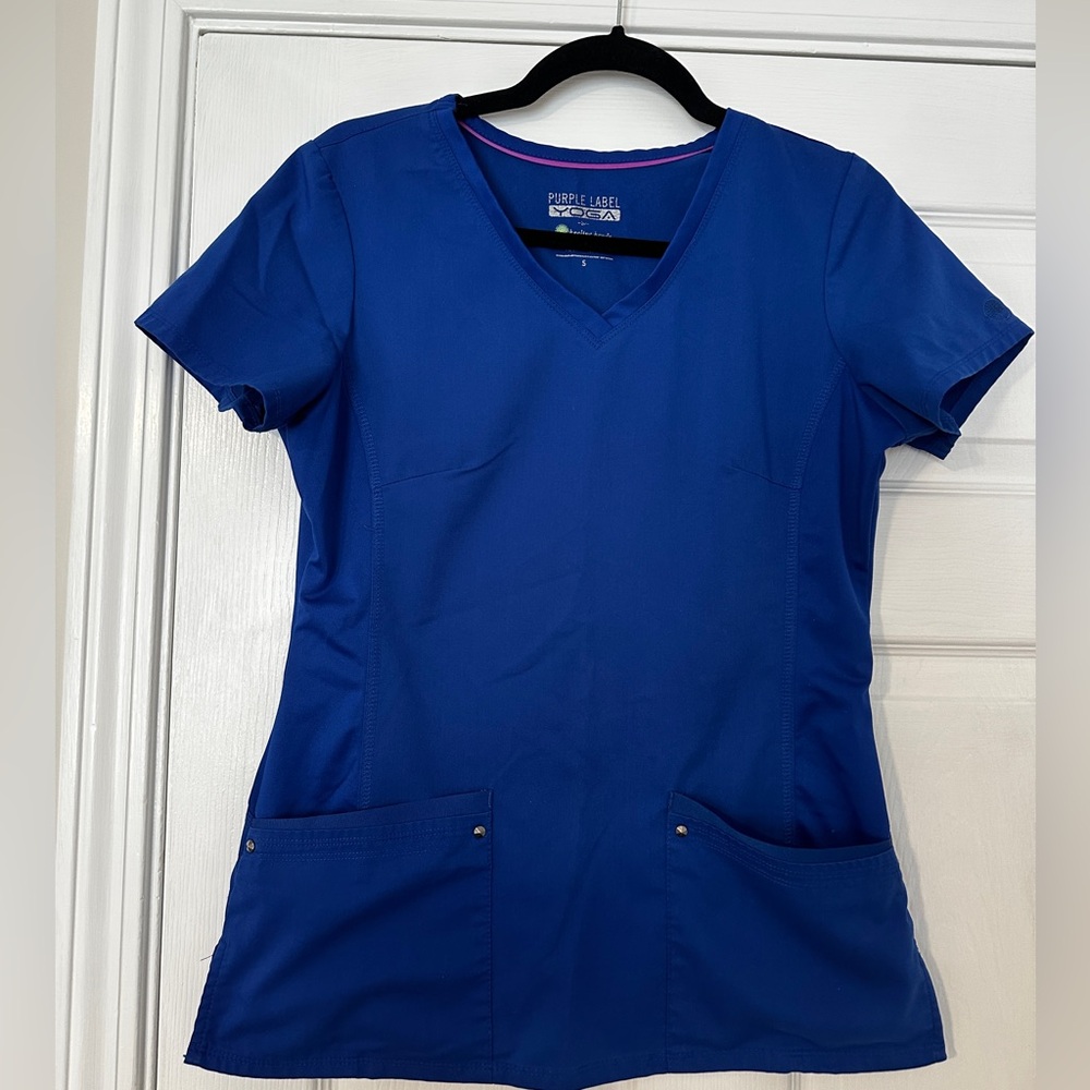 WOMEN’S HEALING HANDS GALAXY BLUE SCRUB TOP - S
